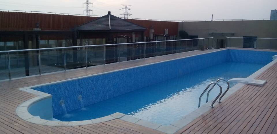 泳池水處理設(shè)備，游泳池設(shè)備,泳池一體化設(shè)備