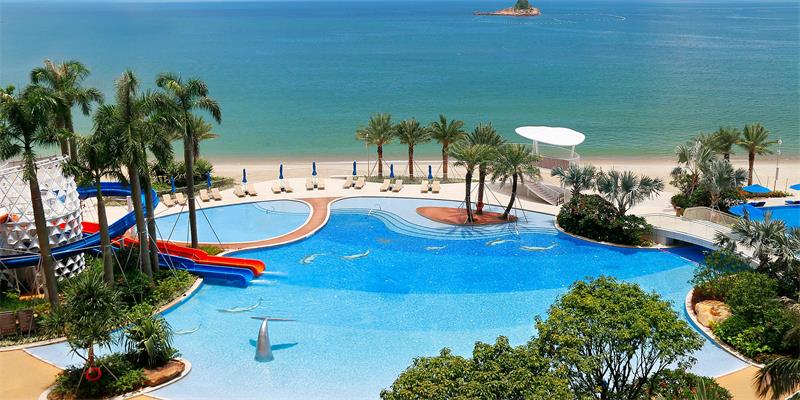 游泳池的水為什么是藍(lán)色的？