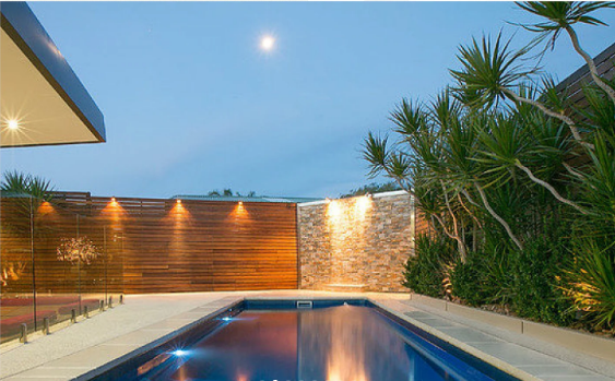 低氯泳池,泳池設(shè)備,泳池水質(zhì)